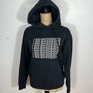 Women Black hoodie sweater in size small